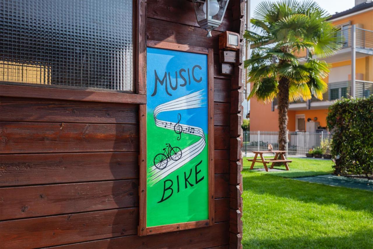 Music & Bike, With Garden And Veranda + Bicycles Arco Eksteriør bilde